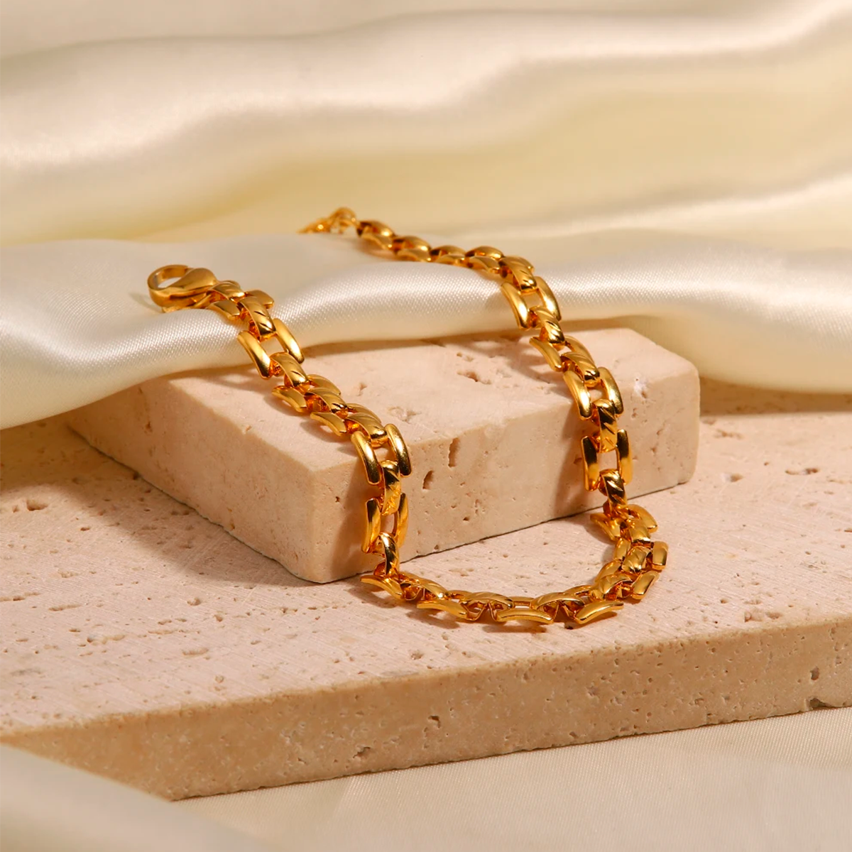 Aster Bracelet