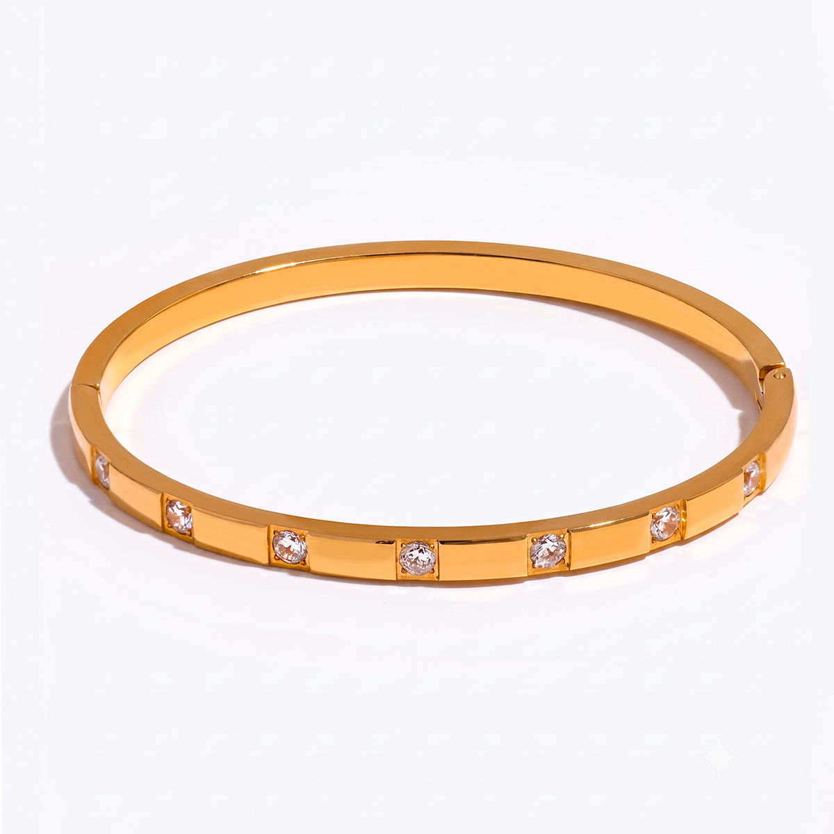 Stella Bangle