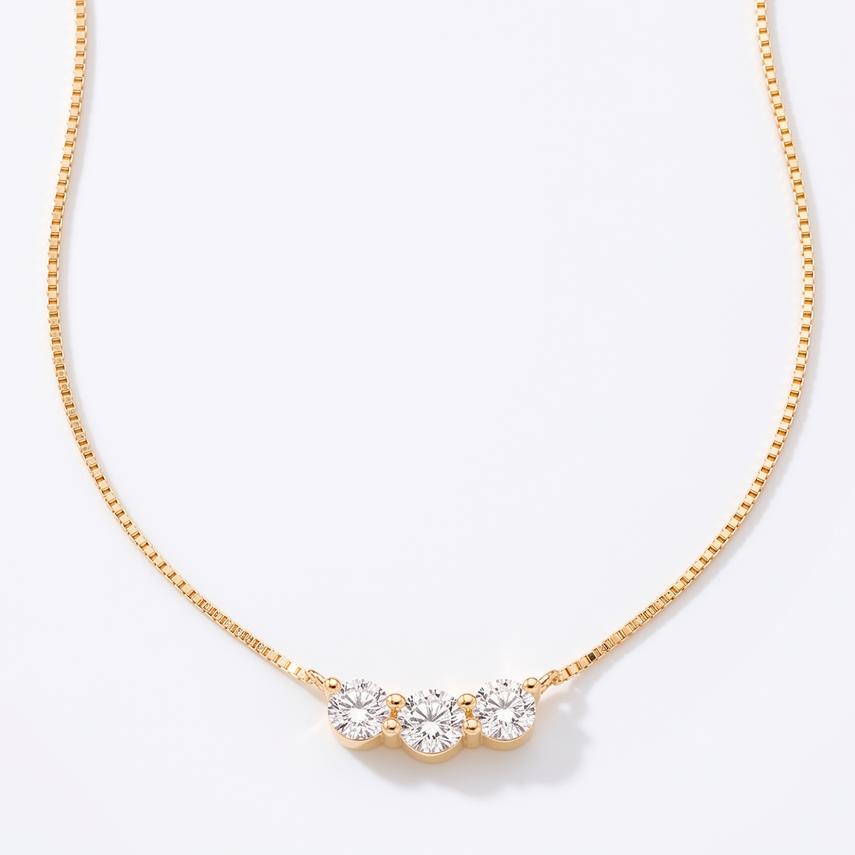 Lucent Necklace