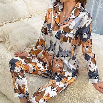 Women’s Satin Cozy Cat Pyjama Set - caro